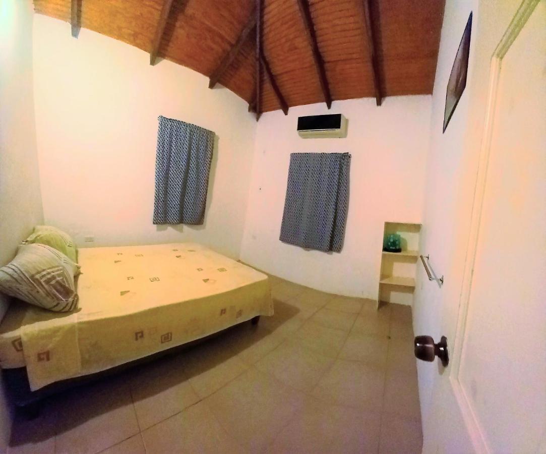 Sleep-Inn Scarborough Bagian luar foto